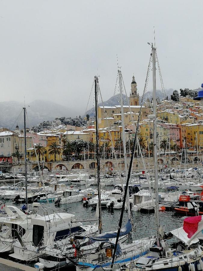 Menton 2 Pieces Climatise A Cote De La Plage Rue Palmaro Exterior photo